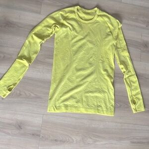 Lululemon top